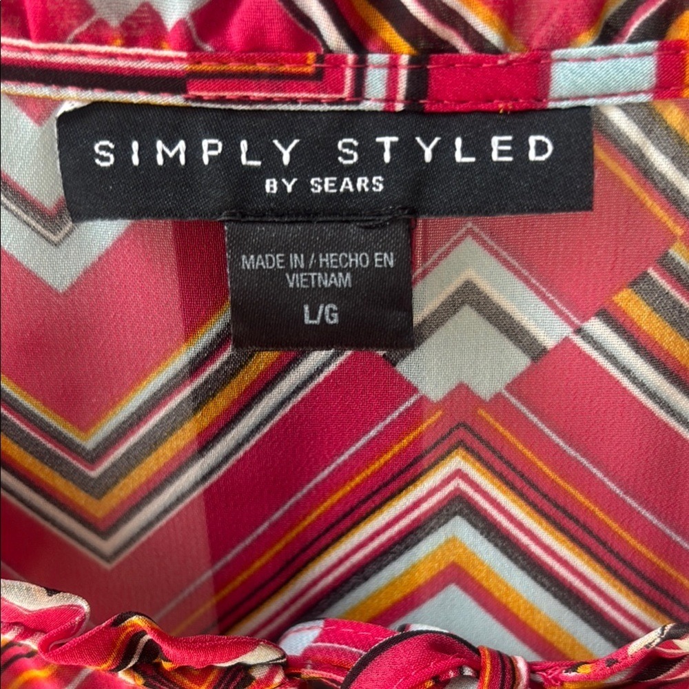 Simply Styled Pink Chevron Geometric Ruffle Tie Neck Blouse Large - Picture 2 of 8
